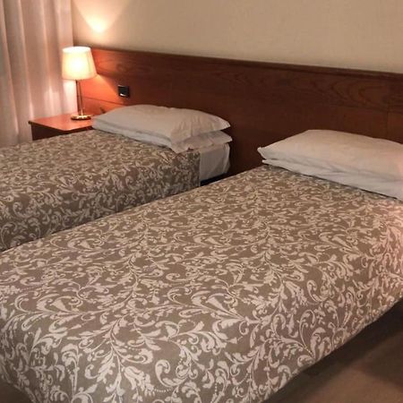 Hotel Select SantʼIlario dʼEnza Kültér fotó